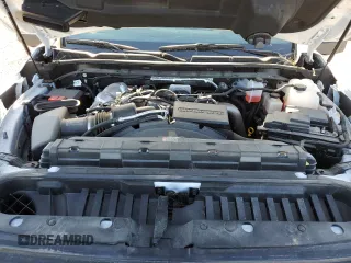 2024 GMC Sierra 3500HD SLT z VIN 1GT49UEY9RF105532, wystawiony jako Copart lot #61956334 z przebiegiem 12 996 mil mil oraz Tytuł czysty. Historia ofert i sprzedaży dostępna na DreamBid. Obrazek 11.