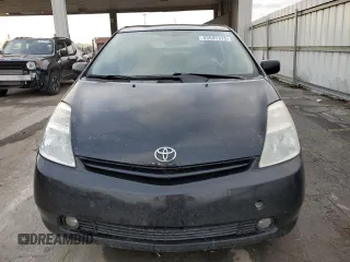 2005 Toyota Prius z VIN JTDKB20U653052272, wystawiony jako Copart lot #52339475 z przebiegiem 299 999 mil mil oraz Nie do naprawy • Non repairable. Historia ofert i sprzedaży dostępna na DreamBid. Obrazek 5.