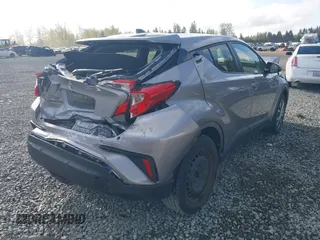 2020 Toyota C-HR LE z VIN JTNKHMBXXL1077939, wystawiony jako IAAI lot #42044122 z przebiegiem 47 140 mil mil oraz . Historia ofert i sprzedaży dostępna na DreamBid. Obrazek 4.