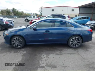 2021 Mercedes-Benz CLA 250 z VIN W1K5J4GB9MN227543, wystawiony jako IAAI lot #41736030 z przebiegiem 63 073 mil mil oraz . Historia ofert i sprzedaży dostępna na DreamBid. Obrazek 14.