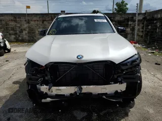 2024 BMW X5 M60i with VIN 5UX33EU02R9T65623, listed as a Copart auction lot 68249373 with 0 mi miles and Salvage Title. Bid and sale history available at carsss.com. Image 5.