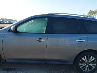 2017 Nissan Pathfinder SV with VIN 5N1DR2MN3HC660984, listed as a IAAI auction lot 41663918 with 118,793 mi miles. Bid and sale history available at carsss.com. Image 14.