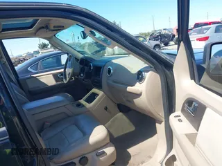 2006 Ford Expedition Eddie Bauer z VIN 1FMFU18536LA72852, wystawiony jako IAAI lot #42837736 z przebiegiem 228 878 mil mil oraz . Historia ofert i sprzedaży dostępna na DreamBid. Obrazek 5.