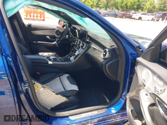 2017 Mercedes-Benz C 63 S AMG с VIN 55SWF8HB4HU192807, выставлен на аукционе IAAI как лот 42311350 с пробегом Не указан миль и . История ставок и продаж доступна на DreamBid. Изображение 5.