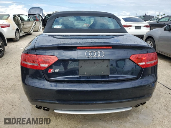 2010 Audi S5 Premium Plus z VIN WAUCGAFH5AN015591, wystawiony jako Copart lot #74314074 z przebiegiem Nie podano mil oraz Nie do naprawy. Historia ofert i sprzedaży dostępna na DreamBid. Obrazek 6.