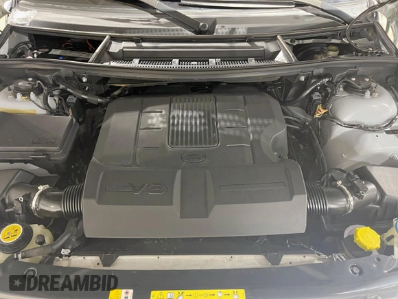 2011 Land Rover Range Rover HSE Lux с VIN SALMF1D42BA355759, выставлен на аукционе Copart как лот 63886205 с пробегом 77 618 миль миль и Списание • Salvage title. История ставок и продаж доступна на DreamBid. Изображение 7.