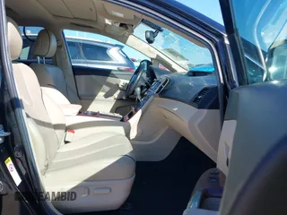 2012 Toyota Venza LE with VIN 4T3ZK3BB3CU050585, listed as a IAAI auction lot 41838121 with 124,596 mi miles. Bid and sale history available at carsss.com. Image 5.