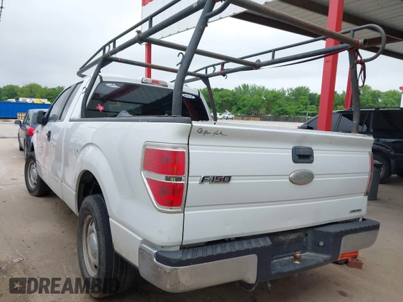 2011 Ford F-150 XL with VIN 1FTEX1CM3BFC07956, listed as a IAAI auction lot 41897005 with 277,429 mi miles. Bid and sale history available at carsss.com. Image 3.