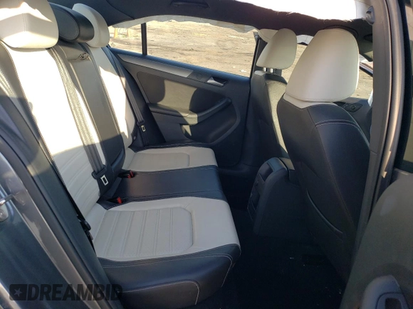 2016 Volkswagen Jetta Sport z VIN 3VWD17AJ3GM242719, wystawiony jako Copart lot #62234275 z przebiegiem 73 394 mil mil oraz Szkoda całkowita • Salvage title. Historia ofert i sprzedaży dostępna na DreamBid. Obrazek 10.