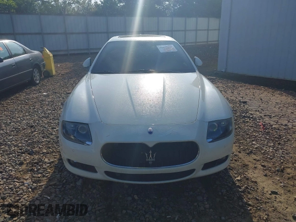 2012 Maserati Quattroporte S z VIN ZAM39JKA1C0065597, wystawiony jako IAAI lot #42193141 z przebiegiem 44 626 mil mil oraz . Historia ofert i sprzedaży dostępna na DreamBid. Obrazek 12.