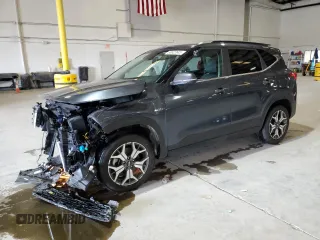 2021 Kia Seltos EX z VIN KNDERCAA1M7179165, wystawiony jako Copart lot #58822645 z przebiegiem 39 097 mil mil oraz Szkoda całkowita • Salvage title. Historia ofert i sprzedaży dostępna na DreamBid. Obrazek 1.