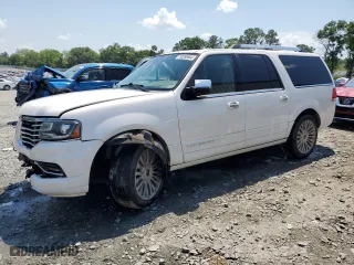 2016 Lincoln Navigator L with VIN 5LMJJ3HT5GEL04643, listed as a Copart auction lot 52265864 with 82,756 mi miles and Salvage Title. Bid and sale history available at carsss.com. Image 1.