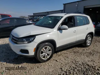 2016 Volkswagen Tiguan S с VIN WVGBV7AX3GW530688, выставлен на аукционе Copart как лот 50875995 с пробегом 124 224 миль миль и Чистый • Clean title. История ставок и продаж доступна на DreamBid. Изображение 1.
