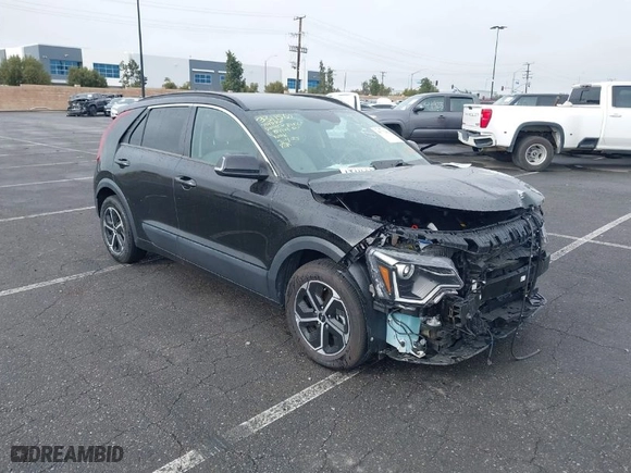 2023 Kia Niro EX with VIN KNDCR3LE6P5081594, listed as a IAAI auction lot 41772925 with 24,693 mi miles. Bid and sale history available at carsss.com. Image 1.