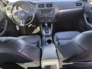 2013 Volkswagen Jetta TDI w/Premium с VIN 3VWLL7AJ5DM256459, выставлен на аукционе Copart как лот 59716405 с пробегом 162 464 миль миль и Списание • Salvage title. История ставок и продаж доступна на DreamBid. Изображение 8.