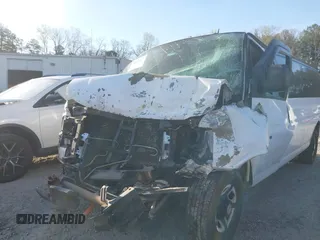 2012 Chevrolet Express Passenger LS с VIN 1GAZGZFG9C1103422, выставлен на аукционе IAAI как лот 41871577 с пробегом Не указан миль и . История ставок и продаж доступна на DreamBid. Изображение 6.