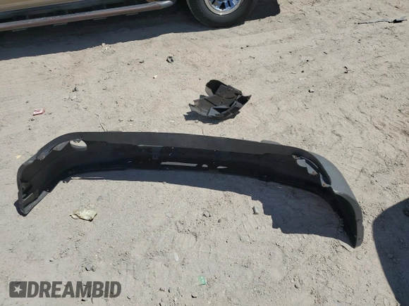 2000 Ford Explorer z VIN 1FMDU62X4YZA34304, wystawiony jako Copart lot #72740164 z przebiegiem 222 547 mil mil oraz Szkoda całkowita • Salvage title. Historia ofert i sprzedaży dostępna na DreamBid. Obrazek 13.