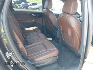 2019 Audi Q7 Premium Plus z VIN WA1LAAF75KD012980, wystawiony jako IAAI lot #42205106 z przebiegiem Nie podano mil oraz . Historia ofert i sprzedaży dostępna na DreamBid. Obrazek 8.