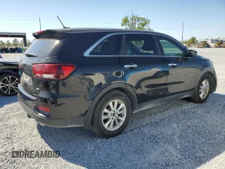 2020 Kia Sorento LX with VIN 5XYPG4A36LG685467, listed as a Copart auction lot 50245455 with 12,189 mi miles and Non Repairable. Bid and sale history available at carsss.com. Image 3.