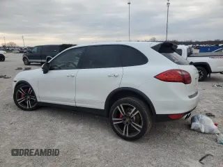 2012 Porsche Cayenne Turbo z VIN WP1AC2A23CLA83951, wystawiony jako Copart lot #82380594 z przebiegiem Nie podano mil oraz Szkoda całkowita • Salvage title. Historia ofert i sprzedaży dostępna na DreamBid. Obrazek 2.