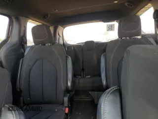 2018 Chrysler Pacifica Touring Plus with VIN 2C4RC1FG4JR228678, listed as a Copart auction lot 52318475 with 97,775 mi miles and Salvage title. Bid and sale history available at DreamBid. Image 10.