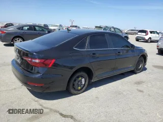 2020 Volkswagen Jetta S z VIN 3VWCB7BU3LM018345, wystawiony jako Copart lot #57460745 z przebiegiem 100 190 mil mil oraz Szkoda całkowita • Salvage title. Historia ofert i sprzedaży dostępna na DreamBid. Obrazek 3.