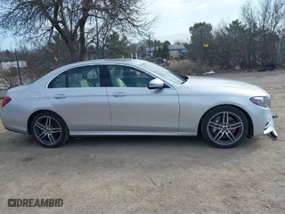 2018 Mercedes-Benz E-Class E 300 with VIN WDDZF4KB2JA454750, listed as a IAAI auction lot 41775210 with 83,121 mi miles. Bid and sale history available at carsss.com. Image 13.