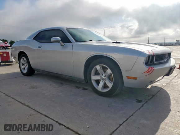 2012 Dodge Challenger SXT Plus z VIN 2C3CDYAGXCH124857, wystawiony jako Copart lot #58558045 z przebiegiem 188 345 mil mil oraz Czysty tytuł • Clean title. Historia ofert i sprzedaży dostępna na DreamBid. Obrazek 4.