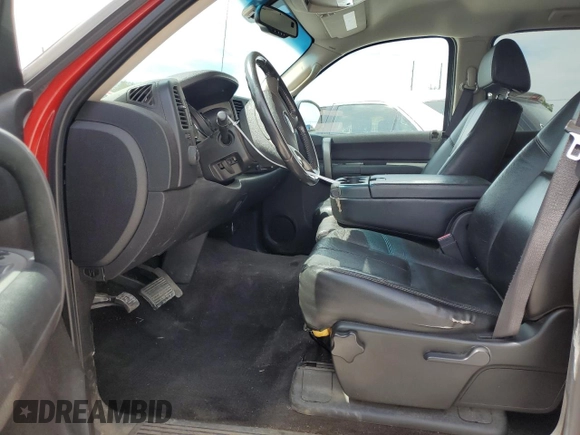 2007 Chevrolet Silverado 1500 LT w/1LT with VIN 3GCEK13C47G512801, listed as a Copart auction lot 69797214 with 179,981 mi miles and Non Repairable. Bid and sale history available at carsss.com. Image 7.