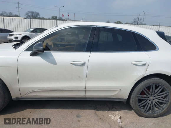 2015 Porsche Macan S with VIN WP1AB2A50FLB60518, listed as a IAAI auction lot 41797095 with 74,294 mi miles. Bid and sale history available at carsss.com. Image 15.