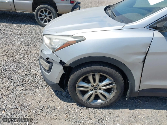 2013 Hyundai Santa Fe 2.0T Sport with VIN 5XYZWDLAXDG057954, listed as a IAAI auction lot 42082667 with 186,678 mi miles. Bid and sale history available at carsss.com. Image 6.