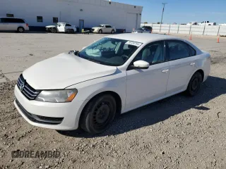 2014 Volkswagen Passat S with VIN 1VWAS7A38EC098620, listed as a Copart auction lot 79726784 with 117,448 mi miles and Salvage Title. Bid and sale history available at carsss.com. Image 1.