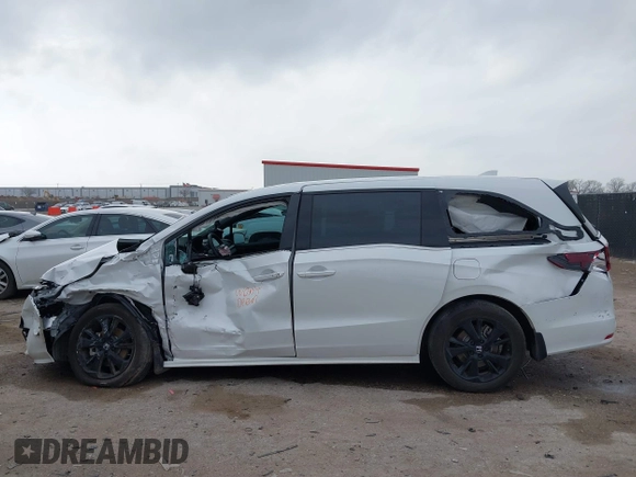 2024 Honda Odyssey Sport with VIN 5FNRL6H72RB008862, listed as a IAAI auction lot 41707301 with Not Provided miles and . Bid and sale history available at DreamBid. Image 14.