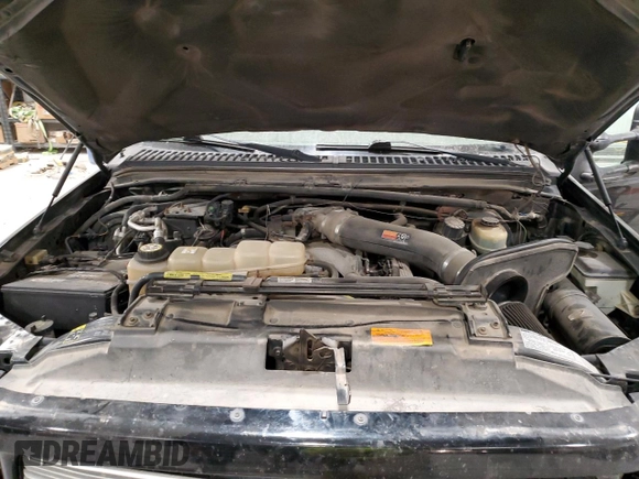 2003 Ford Excursion Limited z VIN 1FMNU43S43EA49493, wystawiony jako Copart lot #84454084 z przebiegiem 280 429 mil mil oraz Szkoda całkowita • Salvage title. Historia ofert i sprzedaży dostępna na DreamBid. Obrazek 14.