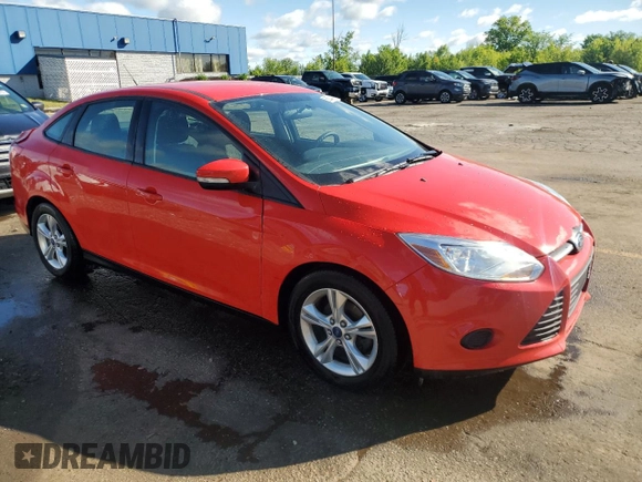2013 Ford Focus SE with VIN 1FADP3F2XDL351192, listed as a Copart auction lot 58004435 with 83,664 mi miles and Clean title. Bid and sale history available at DreamBid. Image 4.
