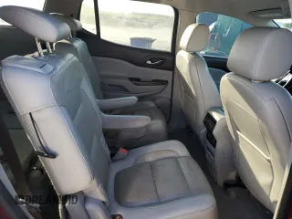 2017 GMC Acadia SLT z VIN 1GKKNMLA1HZ297555, wystawiony jako Copart lot #53368865 z przebiegiem 138 567 mil mil oraz Szkody całkowita. Historia ofert i sprzedaży dostępna na DreamBid. Obrazek 11.