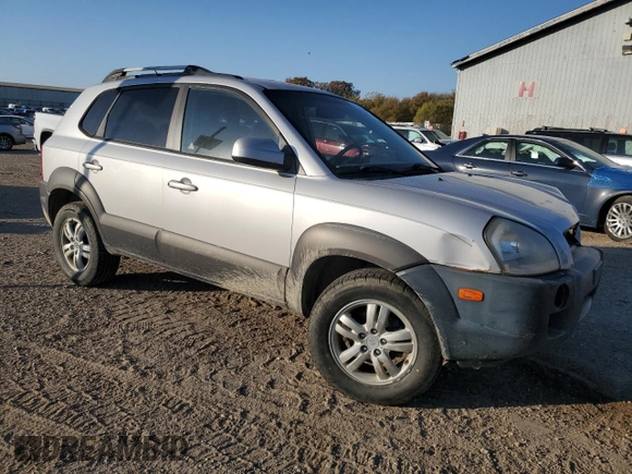 2006 Hyundai Tucson GLS with VIN KM8JN12D56U381210, listed as a Copart auction lot 76963654 with 201,608 mi miles and Salvage Title. Bid and sale history available at carsss.com. Image 4.