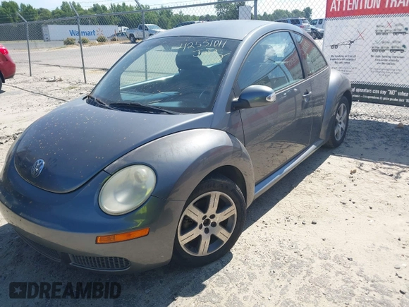 2006 Volkswagen Beetle с VIN 3VWPW31C96M411004, выставлен на аукционе IAAI как лот 42551011 с пробегом 95 514 миль миль и . История ставок и продаж доступна на DreamBid. Изображение 17.