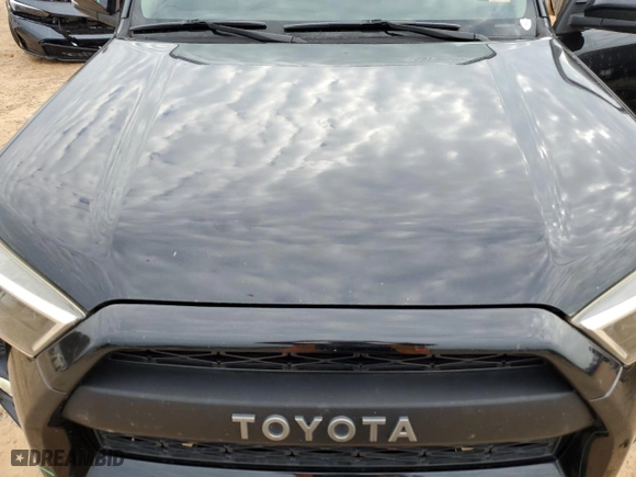 2018 Toyota 4Runner SR5 with VIN JTEZU5JR0J5170672, listed as a Copart auction lot 43738045 with 149,246 mi miles and Salvage Title. Bid and sale history available at carsss.com. Image 12.