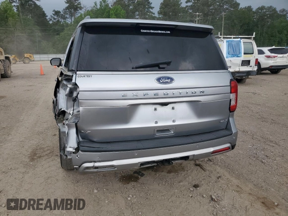 2022 Ford Expedition Max XLT with VIN 1FMJK1HT2NEA14989, listed as a Copart auction lot 54186415 with 50,243 mi miles and Salvage title. Bid and sale history available at DreamBid. Image 6.