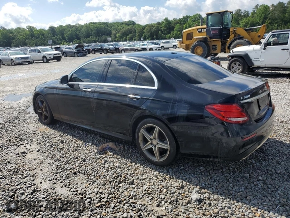 2017 Mercedes-Benz E 300 Luxury with VIN WDDZF4KB9HA059121, listed as a Copart auction lot 57799615 with 167,124 mi miles and Clean title. Bid and sale history available at DreamBid. Image 2.