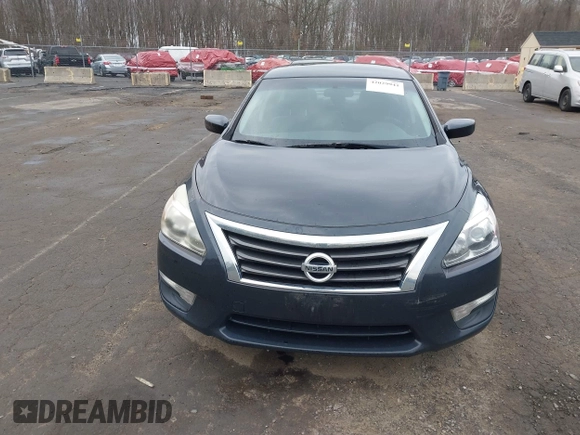2015 Nissan Altima 2.5 S with VIN 1N4AL3AP7FC198467, listed as a IAAI auction lot 42029941 with 144,760 mi miles. Bid and sale history available at carsss.com. Image 12.