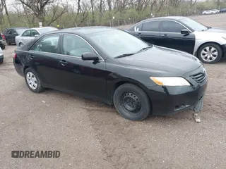 2007 Toyota Camry CE with VIN 4T1BE46K57U707992, listed as a IAAI auction lot 41927764 with 317,088 mi miles. Bid and sale history available at carsss.com. Image 1.