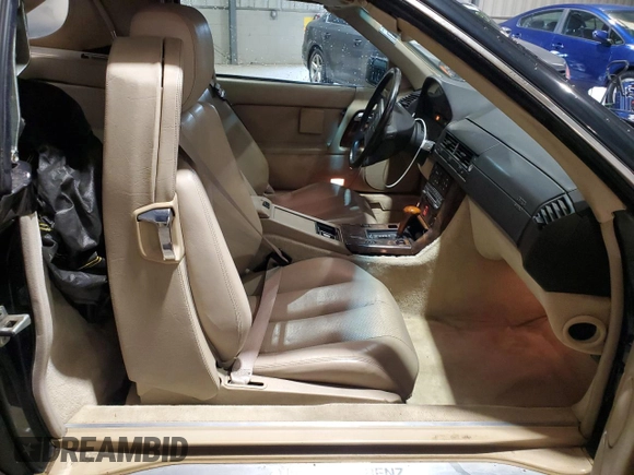 1992 Mercedes-Benz 500 z VIN WDBFA66E5NF040865, wystawiony jako Copart lot #57905205 z przebiegiem 95 158 mil mil oraz Tytuł czysty. Historia ofert i sprzedaży dostępna na DreamBid. Obrazek 10.
