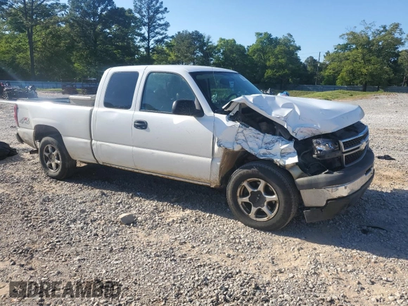 2006 Chevrolet Silverado 1500 LT2 with VIN 1GCEK19B96Z250917, listed as a Copart auction lot 52997975 with 247,189 mi miles and Salvage Title. Bid and sale history available at DreamBid. Image 4.
