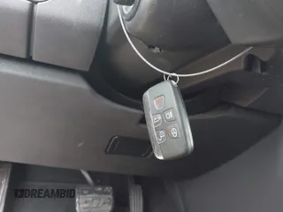 2011 Land Rover LR4 Lux с VIN SALAK2D44BA586974, выставлен на аукционе IAAI как лот 42494039 с пробегом 165 171 миль миль и . История ставок и продаж доступна на DreamBid. Изображение 11.