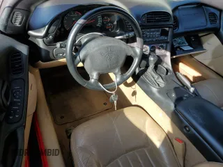 2000 Chevrolet Corvette with VIN 1G1YY22G8Y5131833, listed as a Copart auction lot 79720084 with 32,294 mi miles and Salvage Title. Bid and sale history available at carsss.com. Image 8.