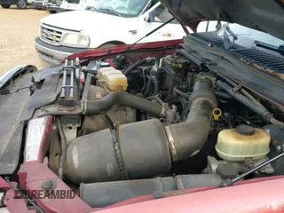 2002 Ford F-250 XL z VIN 1FTNW21L62EB49639, wystawiony jako IAAI lot #41639581 z przebiegiem 224 986 mil mil oraz . Historia ofert i sprzedaży dostępna na DreamBid. Obrazek 19.