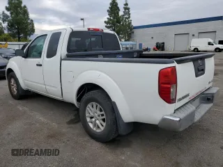 2017 Nissan Frontier SV z VIN 1N6AD0CW7HN767526, wystawiony jako Copart lot #84701984 z przebiegiem 122 196 mil mil oraz Czysty tytuł • Clean title. Historia ofert i sprzedaży dostępna na DreamBid. Obrazek 2.