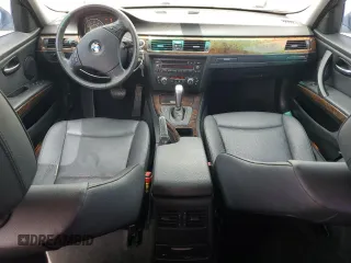 2008 BMW 3 Series 328i z VIN WBAVC53568FZ87064, wystawiony jako Copart lot #56761755 z przebiegiem 197 539 mil mil oraz Szkoda całkowita • Salvage title. Historia ofert i sprzedaży dostępna na DreamBid. Obrazek 8.